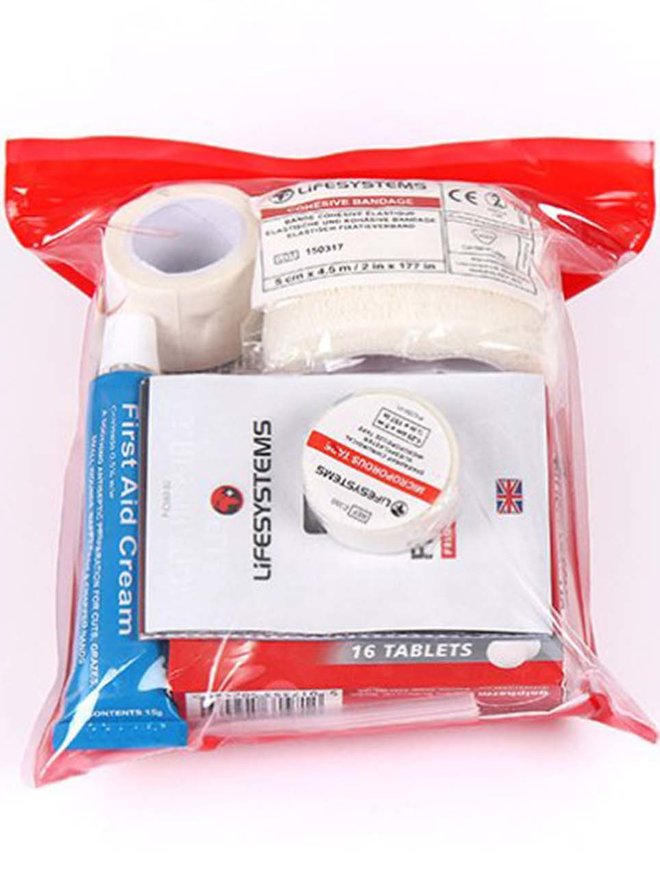 LIGHT AND & PRO FIRST AID KIT